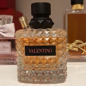 Valentino
Born in Roma Coral Fantasy Eau de Parfum